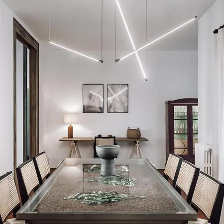 Zuheros - 2 Bedrooms In Eixample Dreta Barcellona