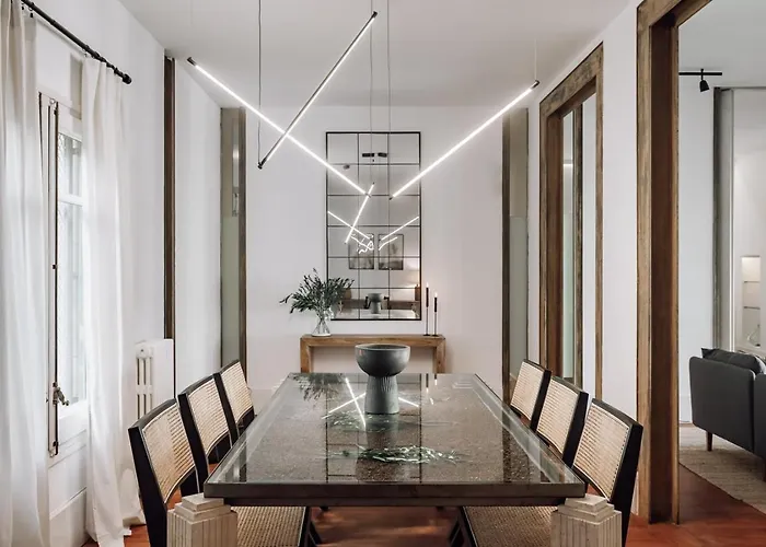 Zuheros - 2 Bedrooms In Eixample Dreta * Barcelona
